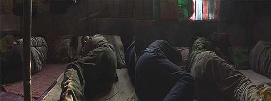 Zhao Liang - Stills von dem Video „Heavy Sleepers“, 2006, Zwei – Kanal-Video, 24 min.