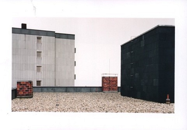 Dach 2 - Roof 2 1998, C-Print, 79.5 x 119cm