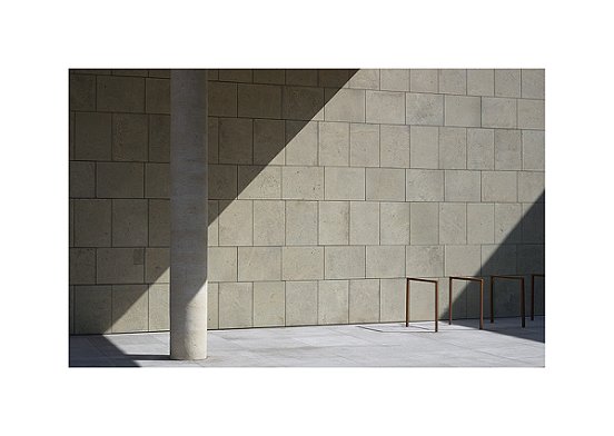 Schatten #9, (Durchgang), 70 x 112 cm