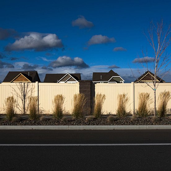 Michael Neubürger - The American Dreams - Aus der Serie „Secrets of a Little Village“, 2010, 30 x 30 cm